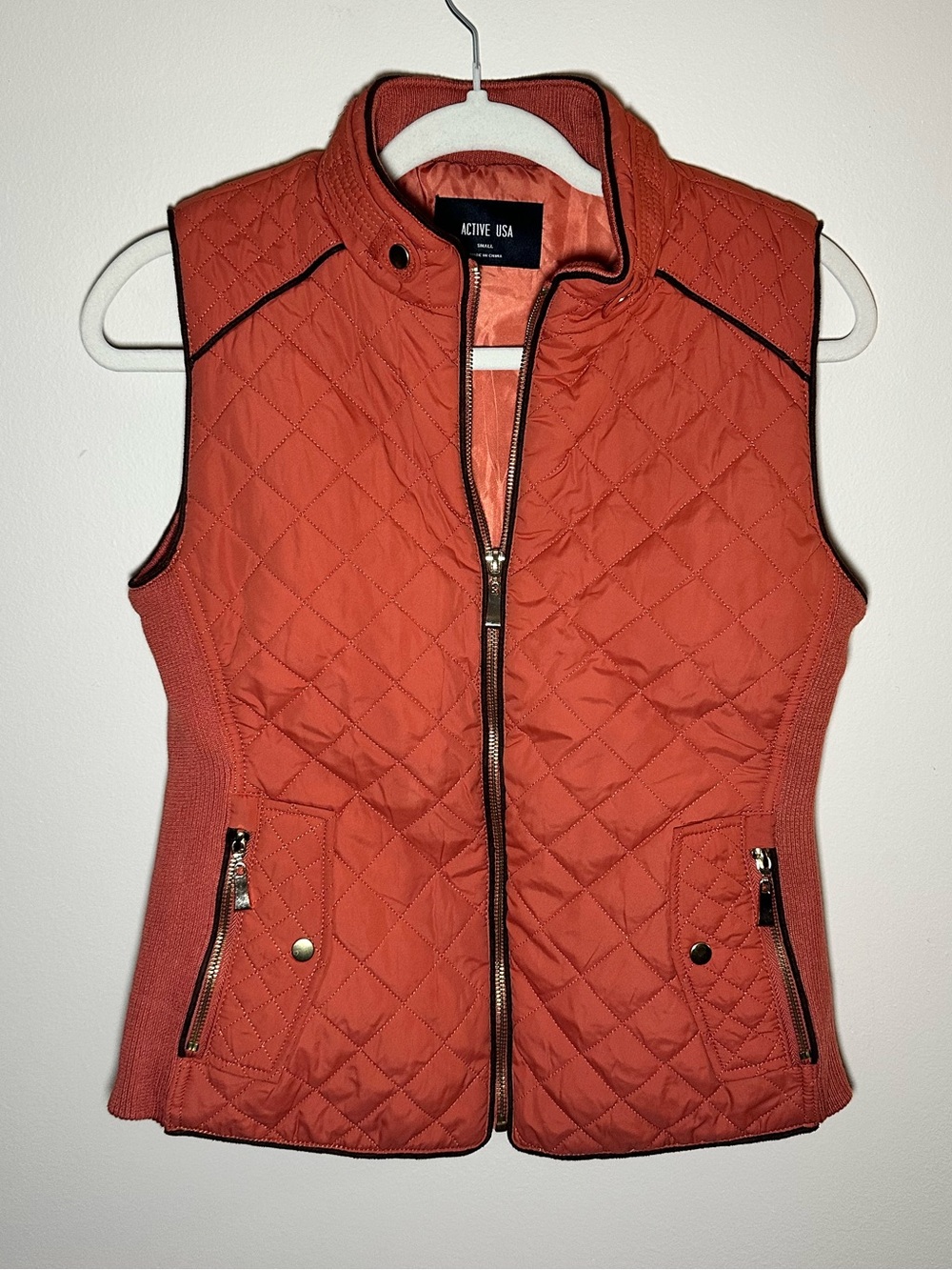 Active USA Orange Quilted Zipper Vest with Pockets